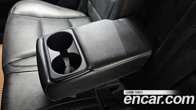 Kia Carens 2015 — photo 31