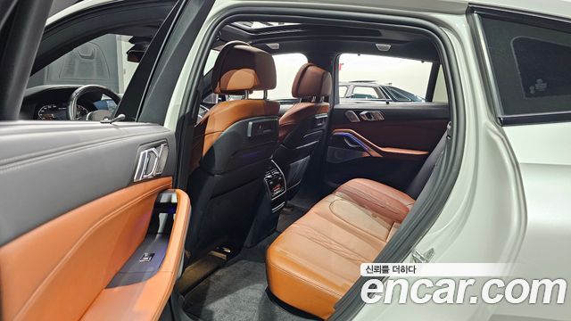 BMW X6 2023 — photo 17