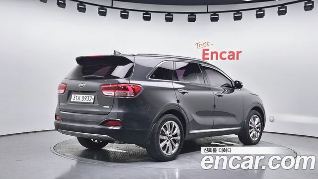 Kia Sorento 2016 — photo 2