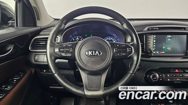 Kia Sorento 2016 — photo 13