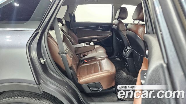 Kia Sorento 2016 — photo 19