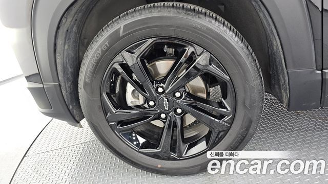 ChevroletGMDaewoo Trailblazer 2023 — photo 5