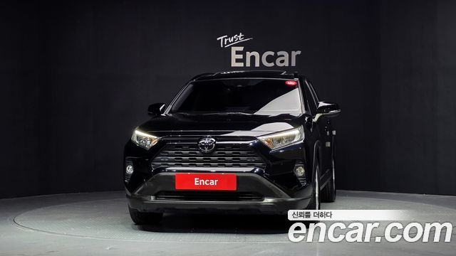 Toyota RAV4 2019 — photo 3