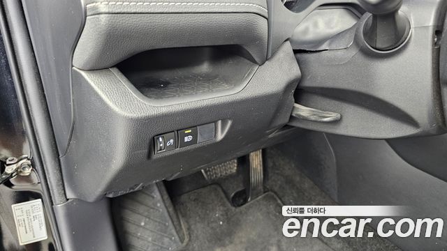 Toyota RAV4 2019 — photo 23