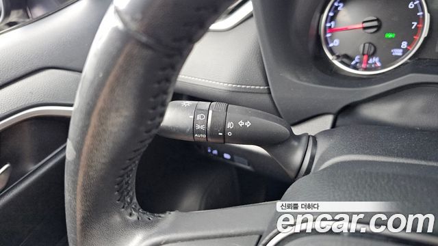 Toyota RAV4 2019 — photo 30