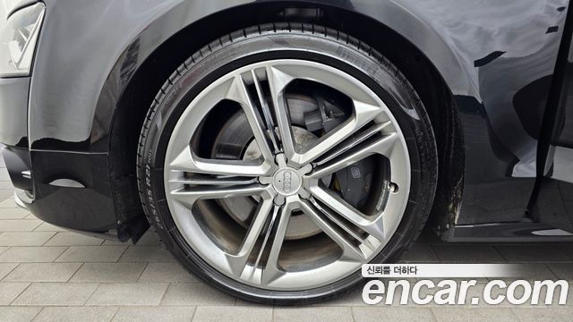 Audi S8 2014 — photo 5