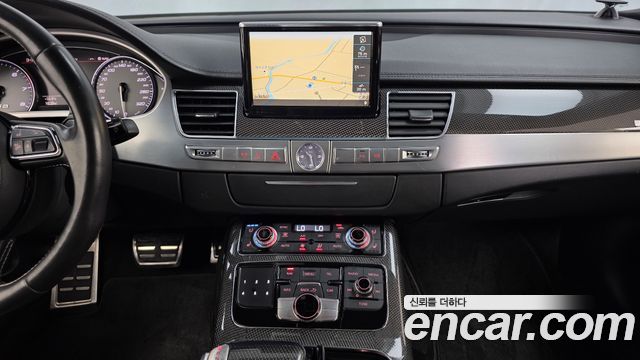 Audi S8 2014 — photo 14