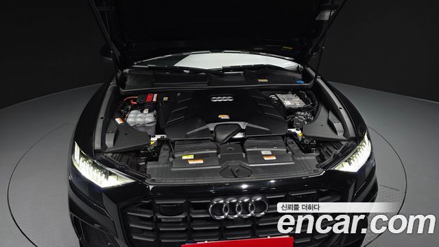 Audi Q8 2022 — photo 6