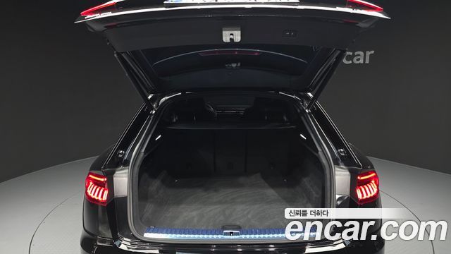 Audi Q8 2022 — photo 23