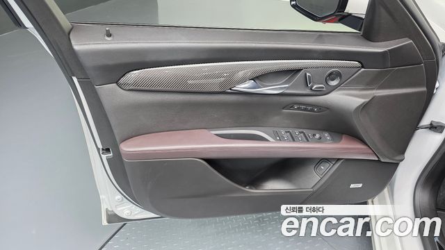 Cadillac CT6 2019 — photo 14