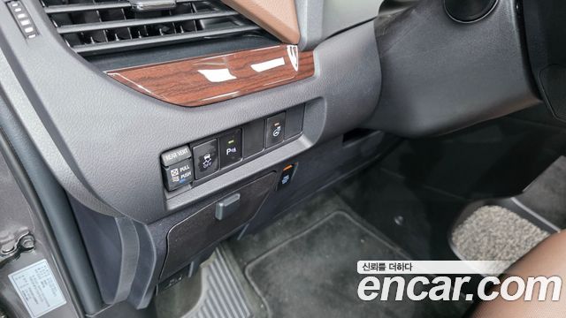 Toyota Sienna 2018 — photo 23
