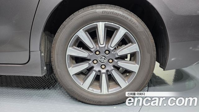 Toyota Sienna 2018 — photo 7