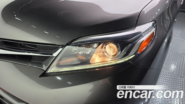 Toyota Sienna 2018 — photo 8