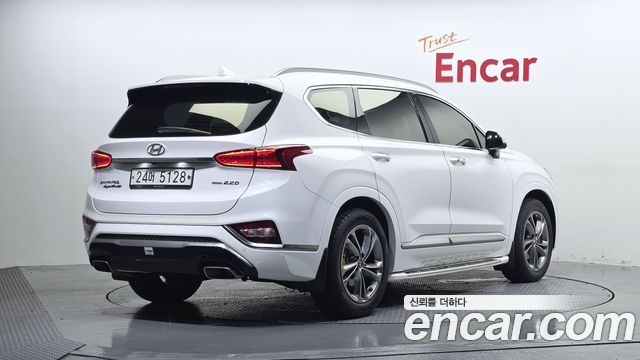 Hyundai Santafe 2019 — photo 2