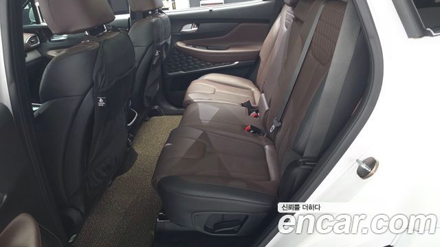 Hyundai Santafe 2019 — photo 18
