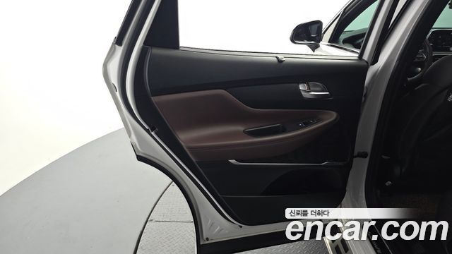 Hyundai Santafe 2019 — photo 15