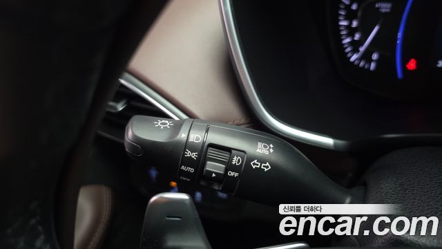Hyundai Santafe 2019 — photo 28