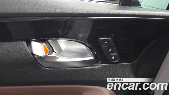 Hyundai Santafe 2019 — photo 32