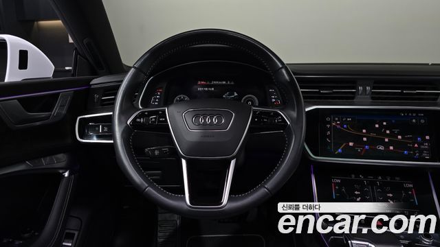 Audi A7 2021 — photo 12
