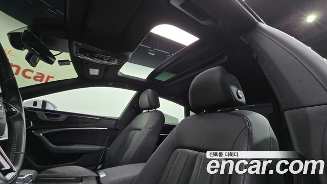 Audi A7 2021 — photo 19