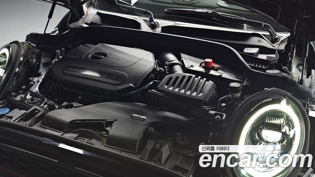 Mini Cooper Convertible 2024 — photo 6