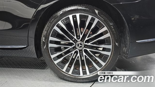 Mercedes-Benz S-Class 2022 — photo 7