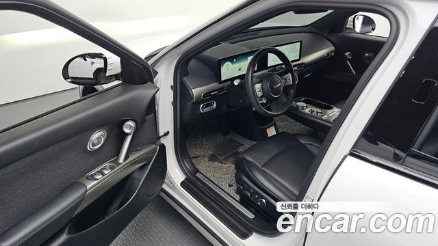 Genesis GV60 2022 — photo 10