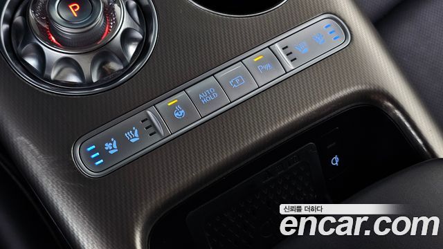 Genesis GV60 2022 — photo 15