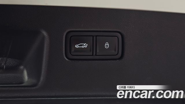 Genesis GV60 2022 — photo 18