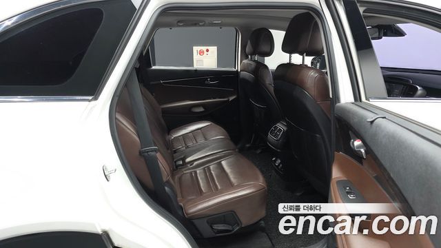 Kia Sorento 2016 — photo 12