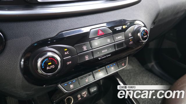 Kia Sorento 2016 — photo 16