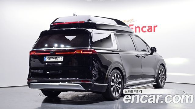 Kia Canival 2021 — photo 2