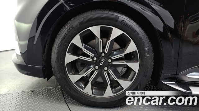 Kia Canival 2021 — photo 5