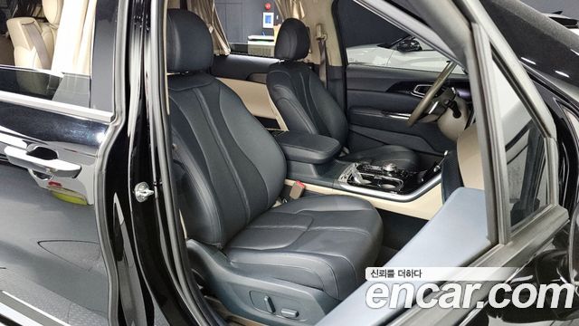 Kia Canival 2021 — photo 10