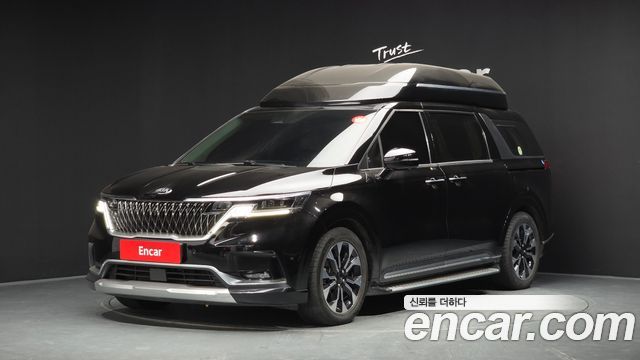 Kia Canival 2021 — photo 1