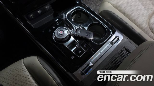 Kia Canival 2021 — photo 9