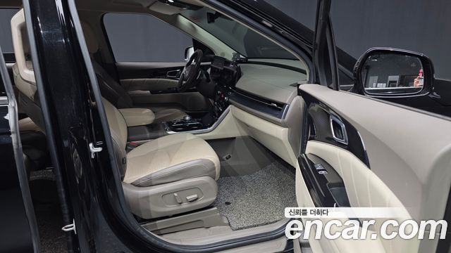 Kia Canival 2021 — photo 11