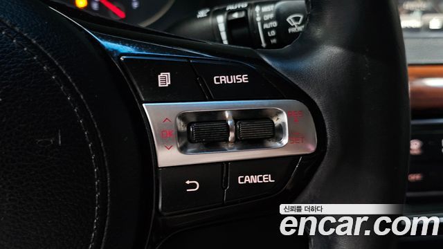 Kia K7 2016 — photo 20