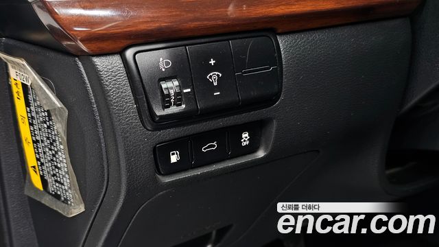 Kia K7 2016 — photo 23