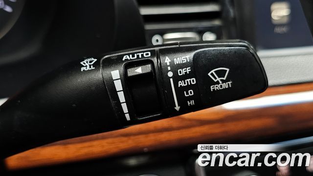 Kia K7 2016 — photo 27