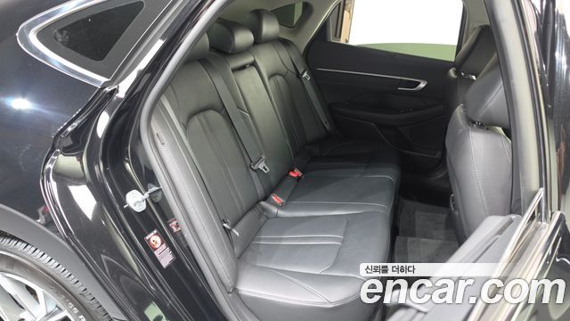 Hyundai Sonata 2022 — photo 18