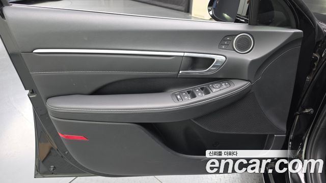 Hyundai Sonata 2022 — photo 14