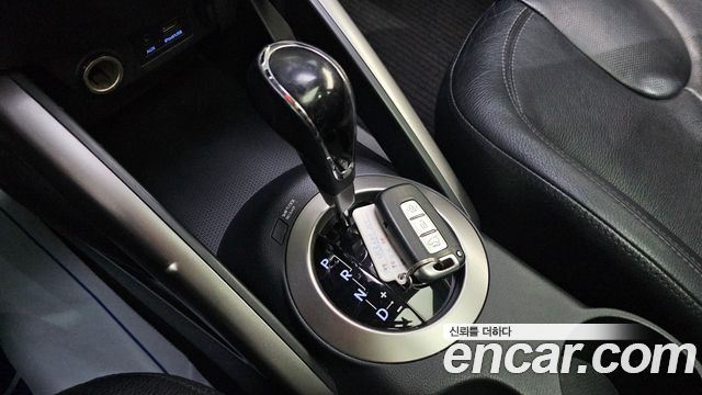 Hyundai Veloster 2012 — photo 9