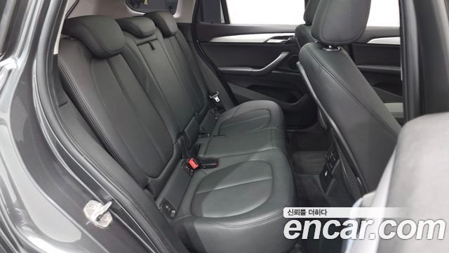 BMW X1 2016 — photo 12