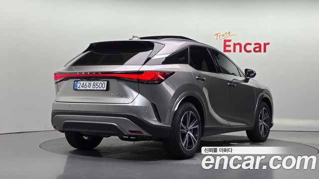 Lexus RX 2025 — photo 2