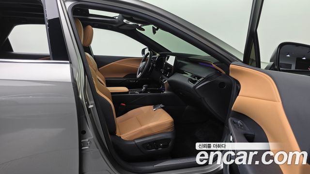 Lexus RX 2025 — photo 13