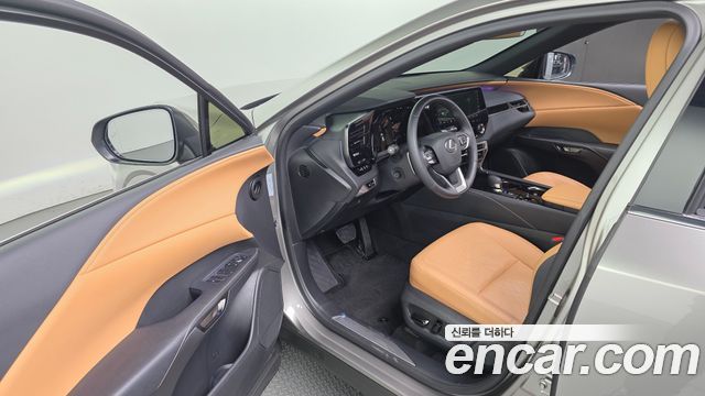 Lexus RX 2025 — photo 18