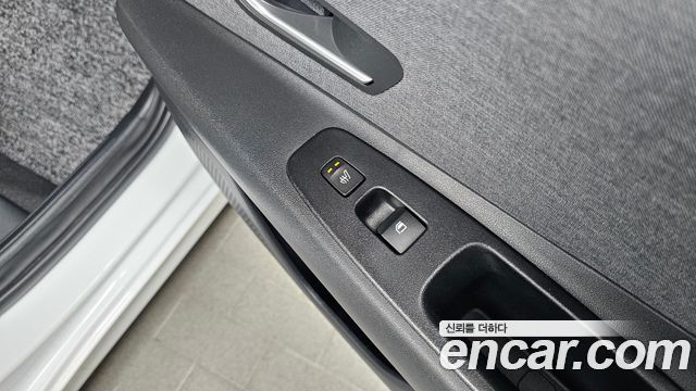Hyundai AVANTE 2023 — photo 26