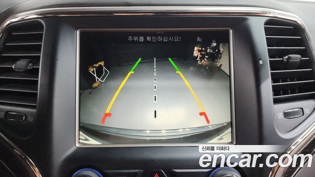 Jeep Cherokee 2015 — photo 14