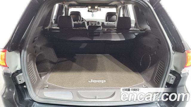 Jeep Cherokee 2015 — photo 18